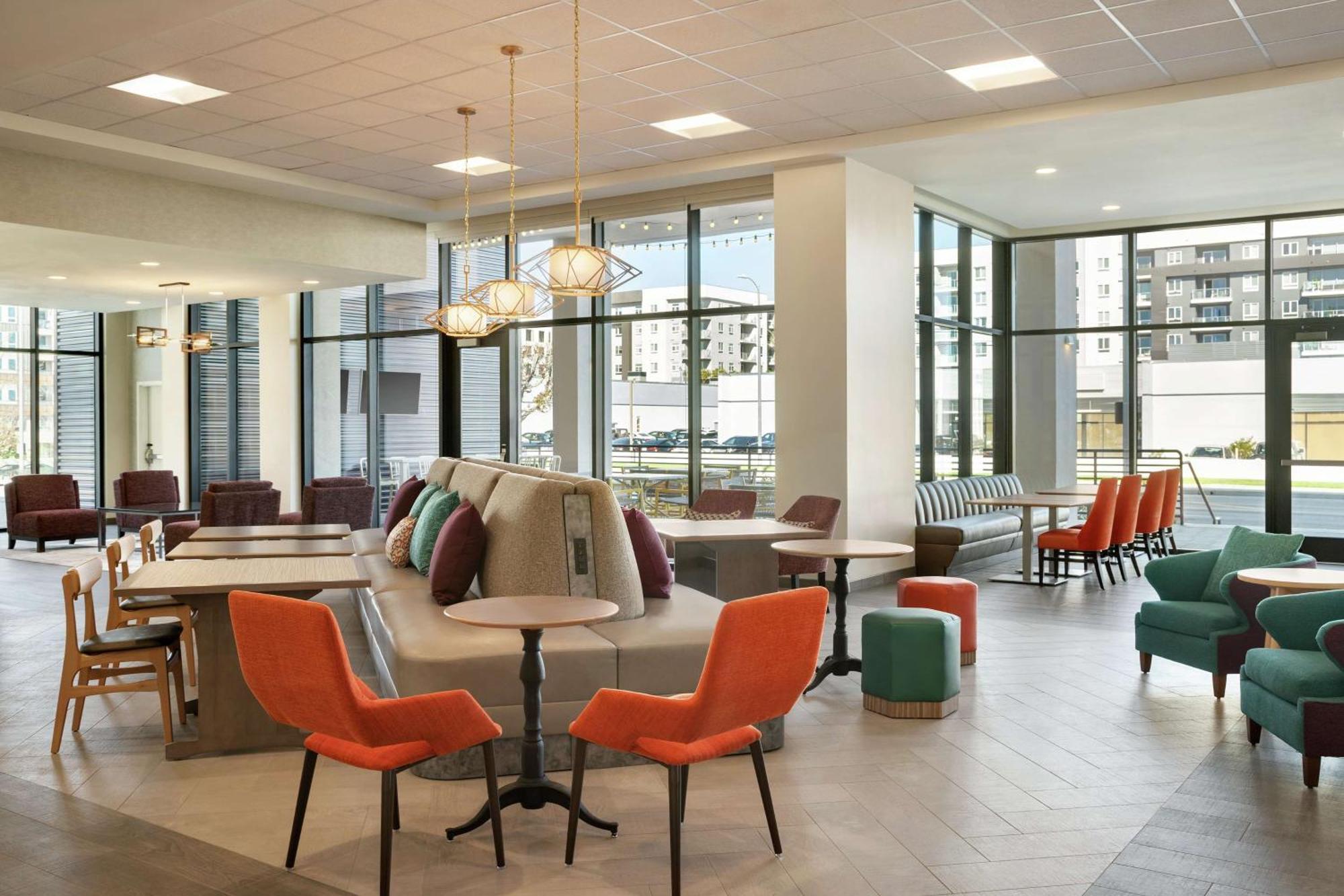 Home2 Suites By Hilton Woodland Hills Los Angeles Eksteriør bilde